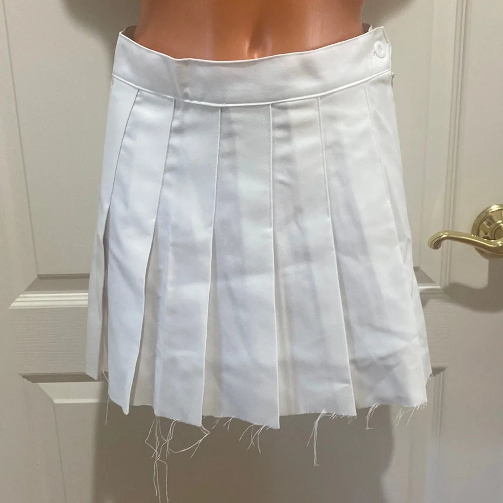 CHEERLEADING White Pleated Skirt Edgy Raw Edge M Medium EUC Cheer Punk Grunge